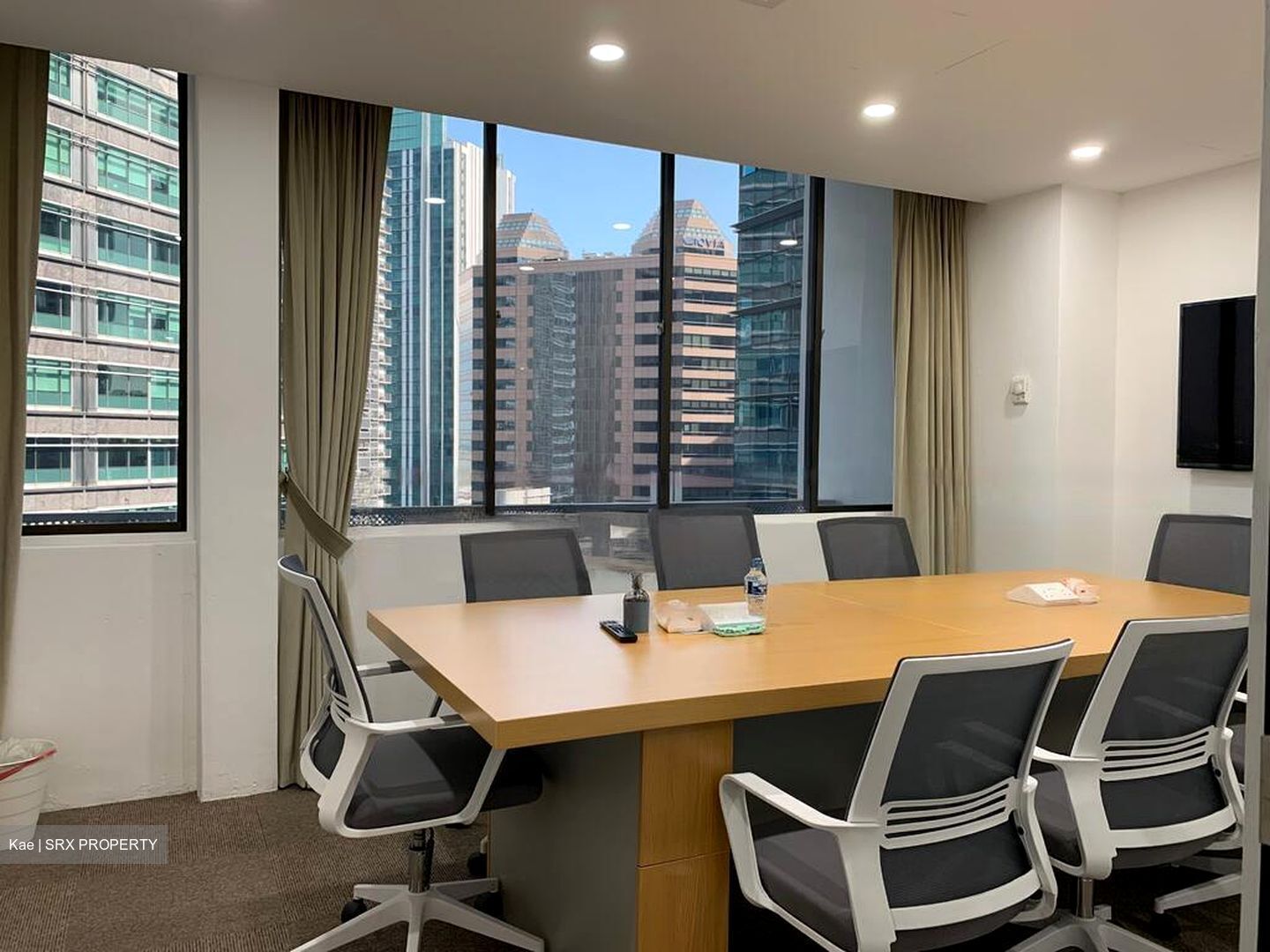 International Plaza (D2), Office #462649731